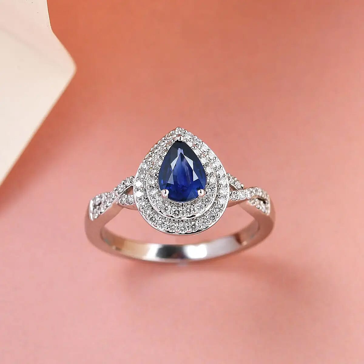 RHAPSODY 950 Platinum AAAA Color Change Sapphire and E-F VS2 Diamond Cocktail Ring 5.50 Grams 1.10 ctw