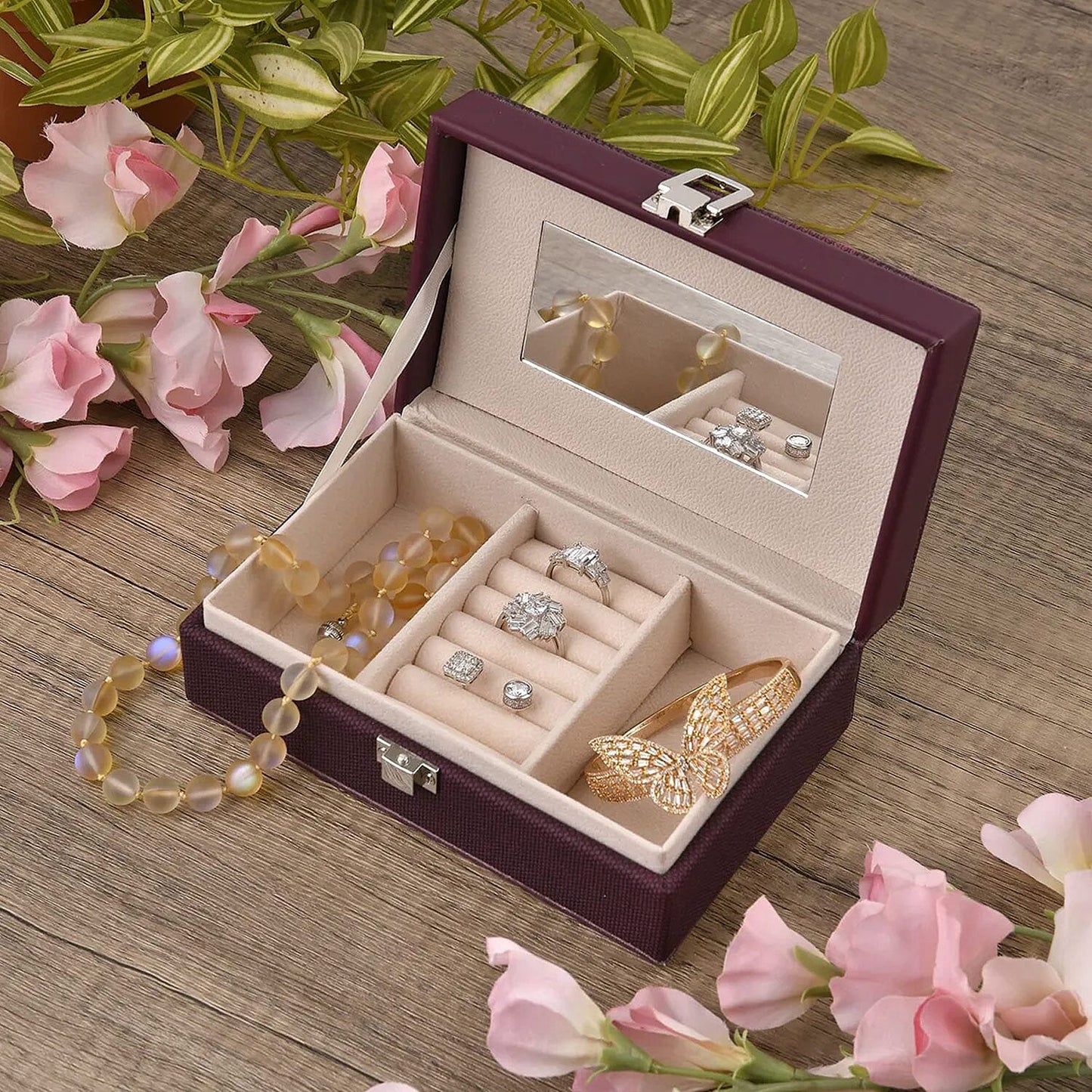 Red Woven Embossed Faux Leather Jewelry box with Mirror and Lock (6.5"x4.1"x2.4")