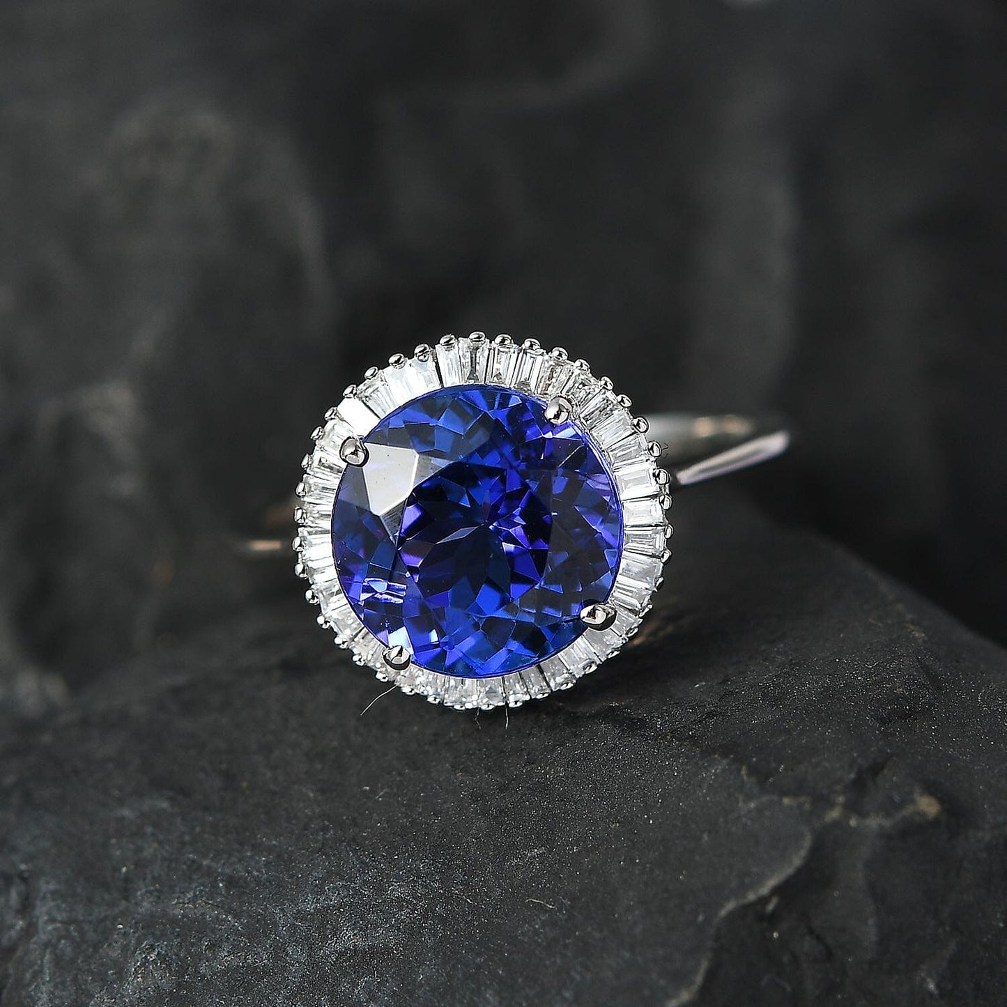 Doorbuster RHAPSODY 950 Platinum AAAA Tanzanite and E-F VS2 Diamond Ring 4.40 Grams 3.00 ctw