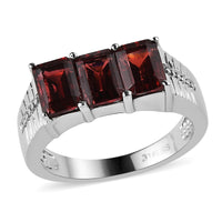 Mozambique Garnet 3 Stone Men's Ring in Stainless Steel (Size 10.0) 4.00 ctw