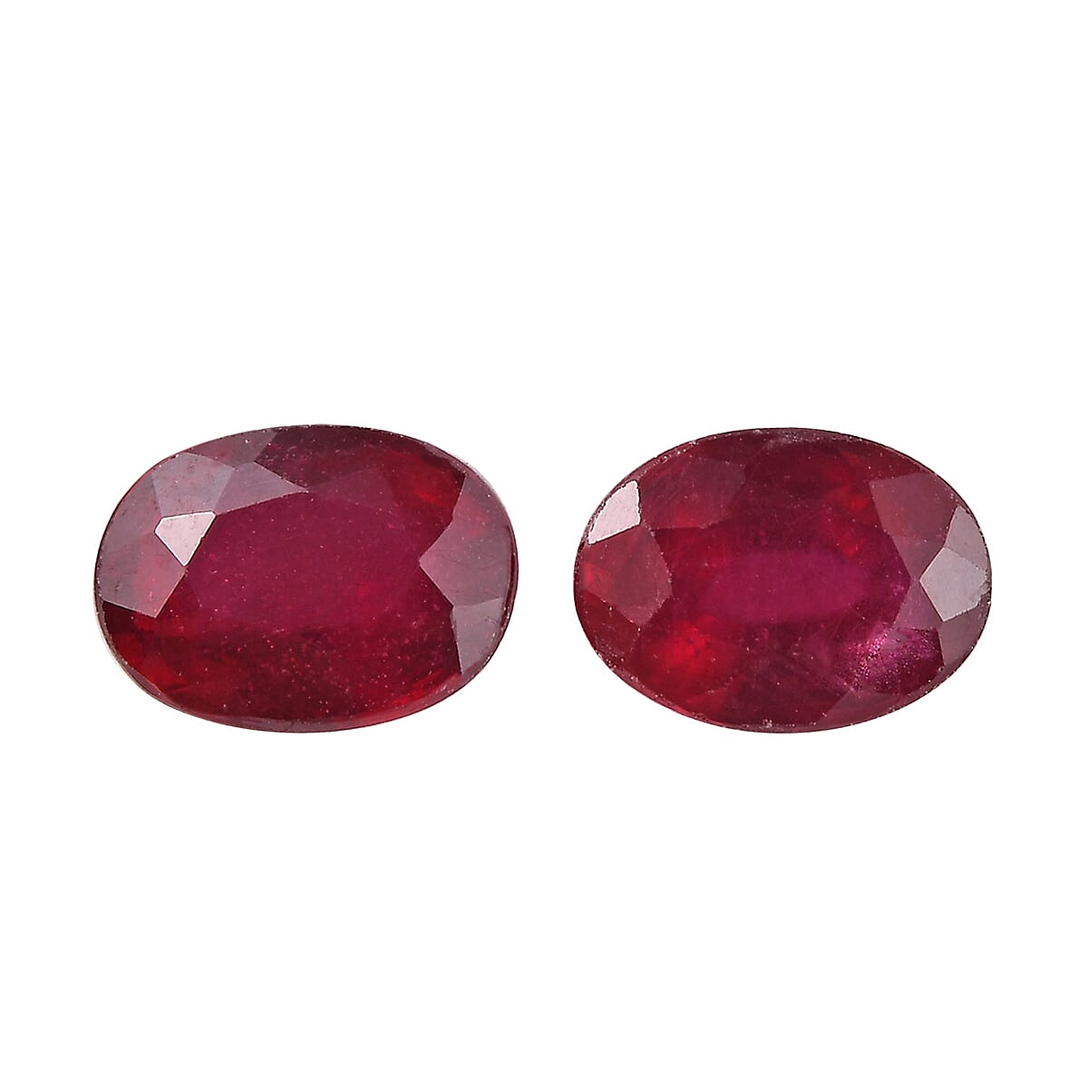 AAA Niassa Ruby (FF) (Ovl 8x6 mm) 3.00 ctw